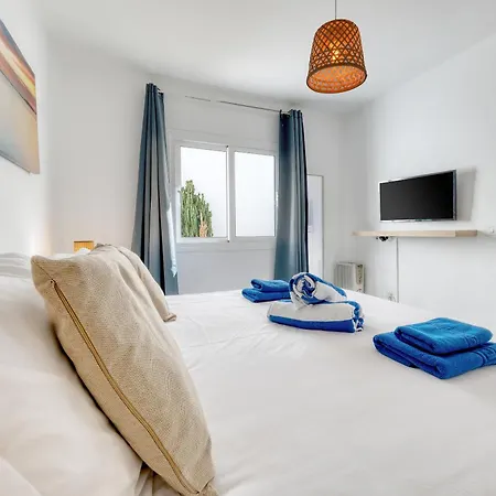 Lägenhet Helios - 500m To The By Lanzarote
