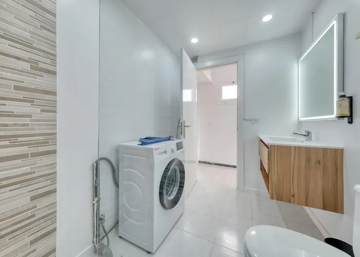 Helios - 500m To The By Lanzarote Apartman *