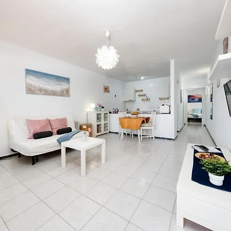 Appartamento Helios - 500m To The By Lanzarote Puerto del Carmen (Lanzarote)