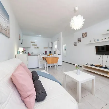 Helios - 500m To The By Lanzarote Appartamento