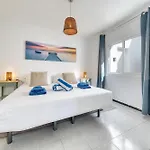 Apartment Helios - 500m To The By Lanzarote